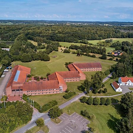 Bymose Hegn Hotel & Kursuscenter Helsinge Екстериор снимка