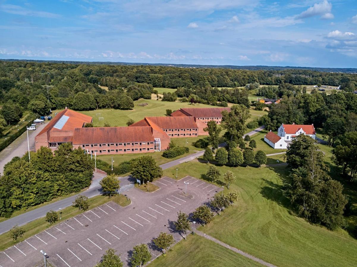 Bymose Hegn Hotel & Kursuscenter Helsinge Екстериор снимка
