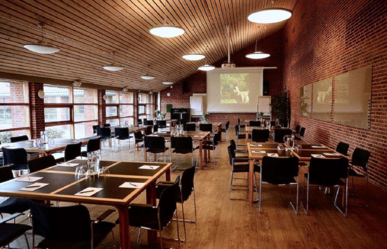 Bymose Hegn Hotel & Kursuscenter Helsinge Екстериор снимка